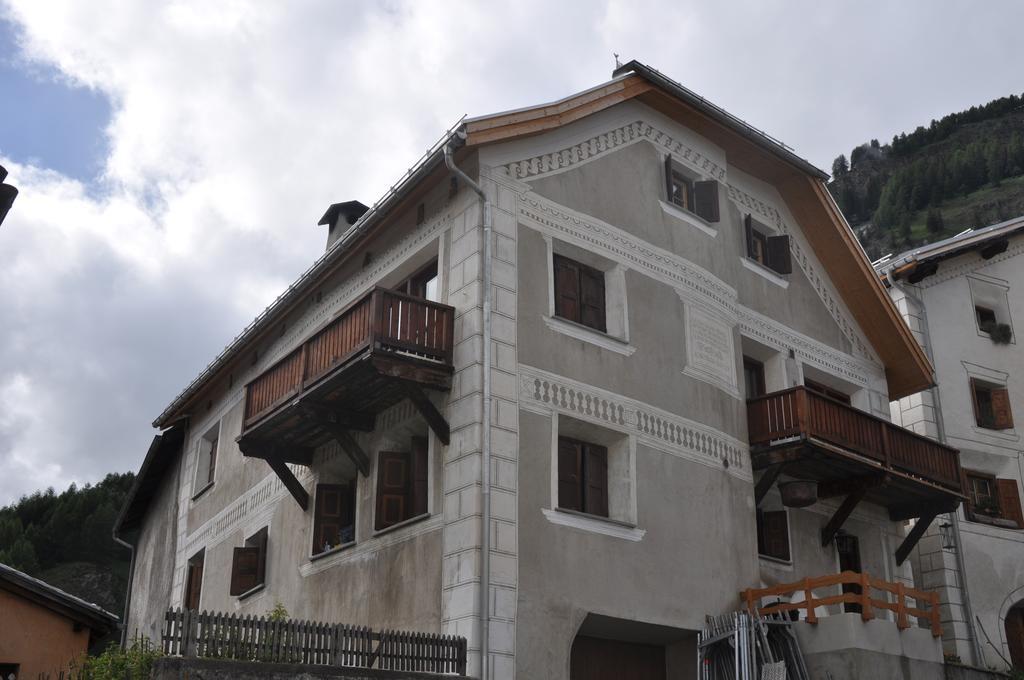 Attika Wohnung 7546 Ardez Oda fotoğraf
