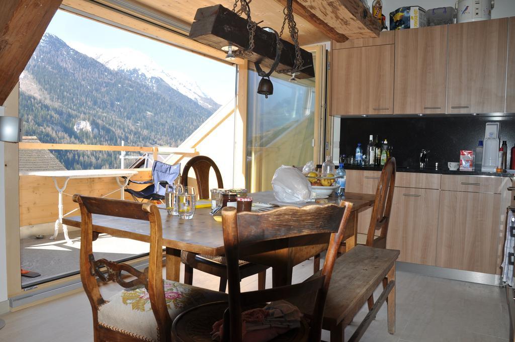 Attika Wohnung 7546 Ardez Oda fotoğraf