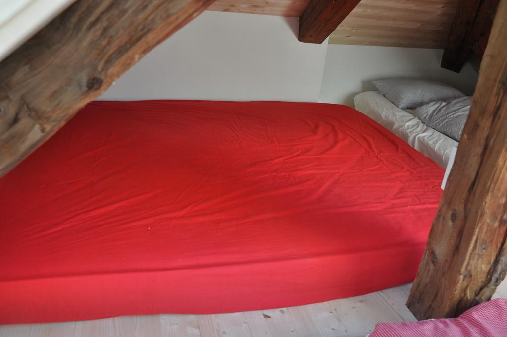Attika Wohnung 7546 Ardez Oda fotoğraf